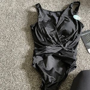 Miraclesuit. New with tags.